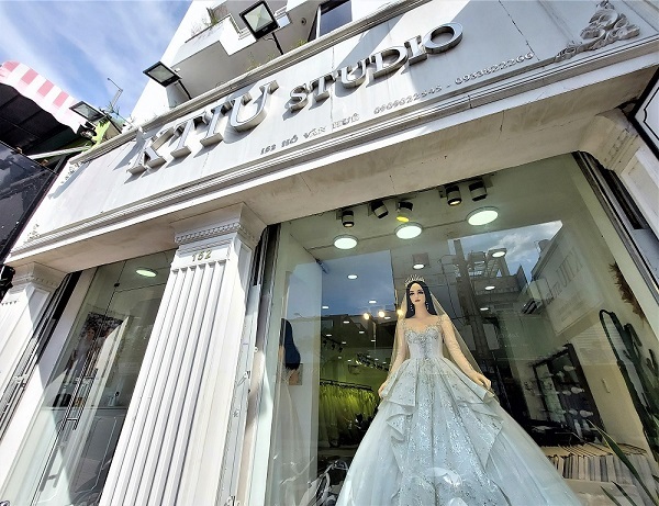 Thiết kế studio váy cưới 150m2  155C Nguyễn Gia Thiều  BN  Thiết kế cửa  hàng thiết kế nội thất shop chuyên nghiệp