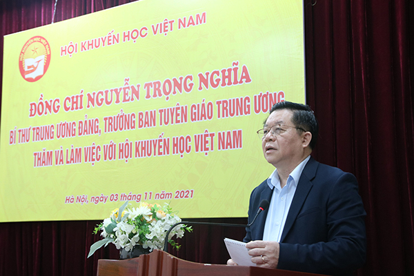 Khơi dậy tinh thần học tập trong từng gia đình