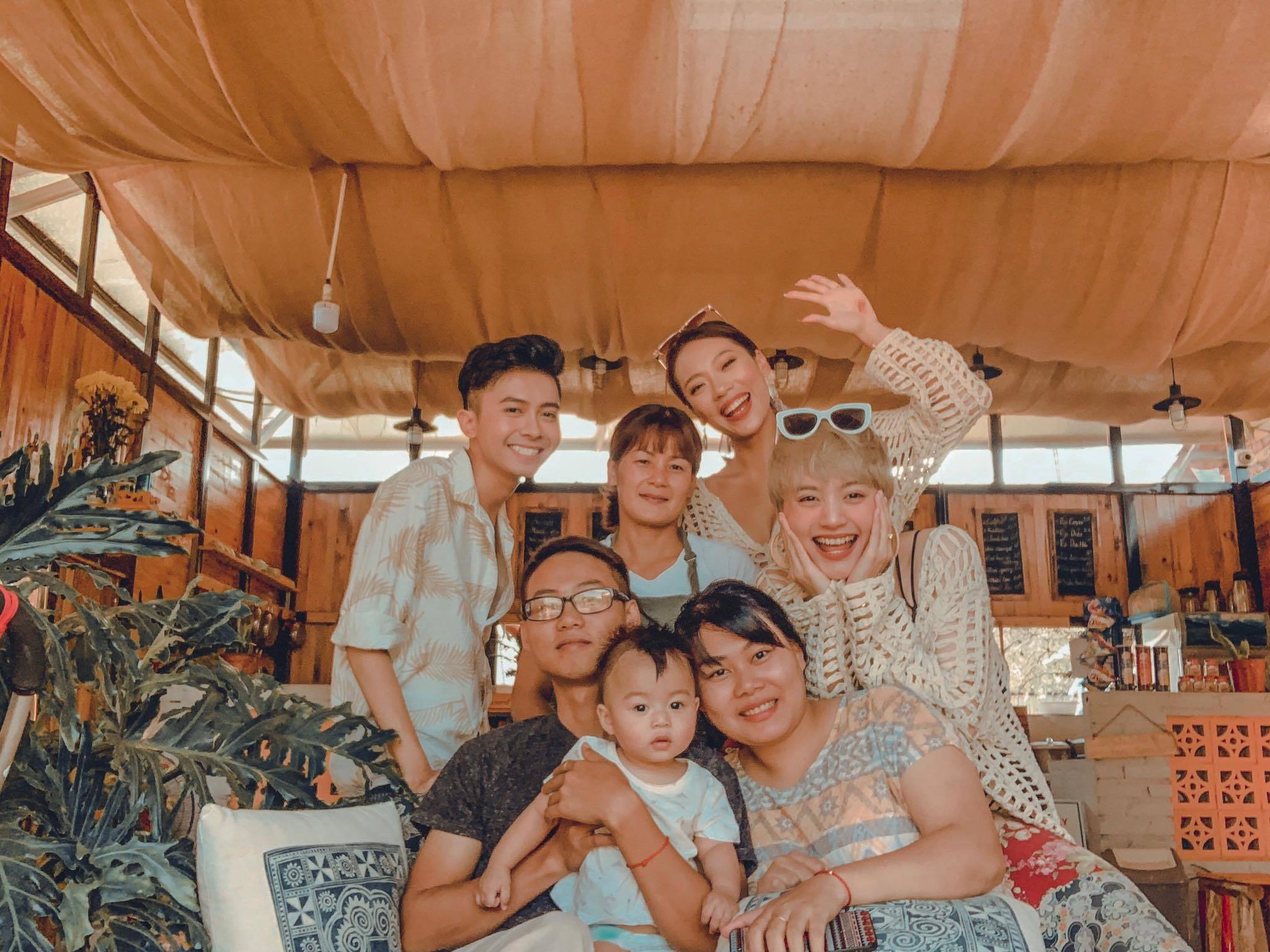 Gia đình Việt nửa năm trên núi, nửa năm ngoài đảo, cuộc sống 'triệu người mơ'