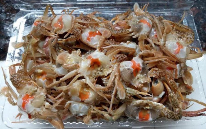 Vào vụ ghẹ sữa tươi thơm ngon, chế biến được nhiều món, các bà nội trợ mua cả yến nấu canh