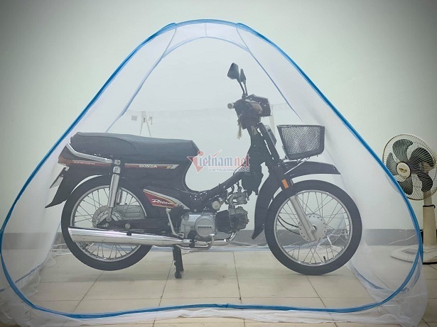 Honda Dream Thái 2002 giá nửa tỷ, khách muốn đổi ô tô chủ xe không chịu