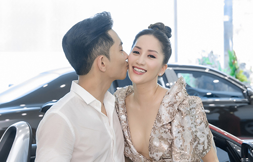 Khánh Thi giảm cân, lấy lại dáng bốc lửa chỉ để... chồng ngắm