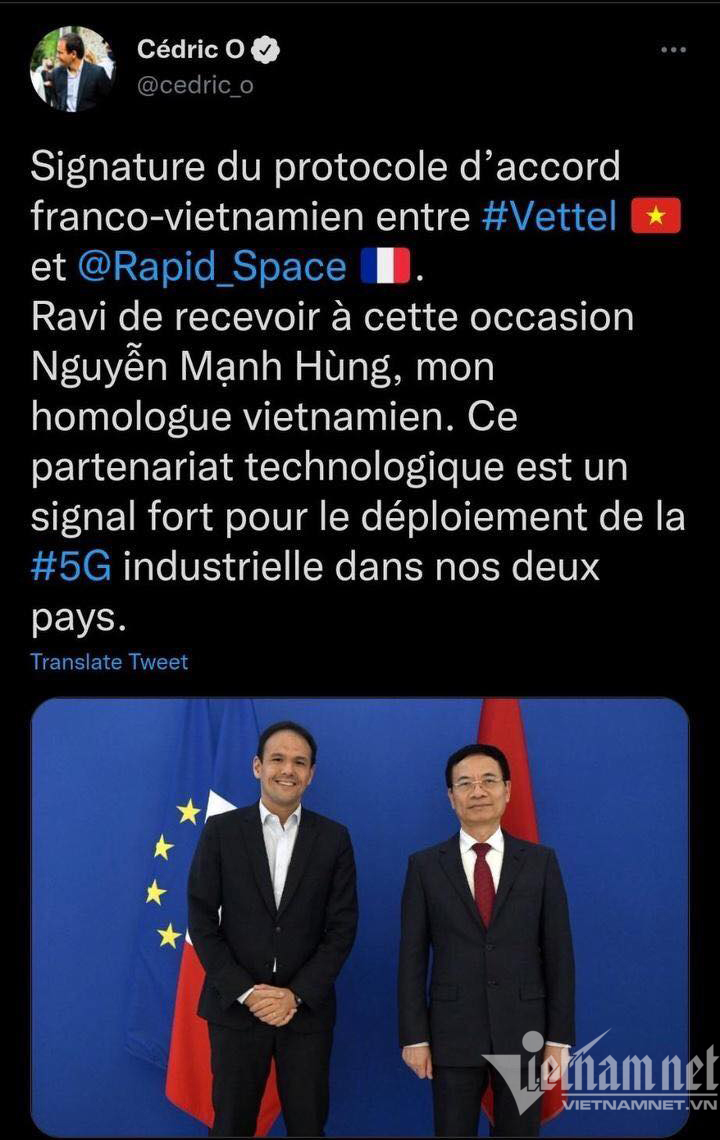 Minister Nguyen Manh Hung chairs a roundtable on digital transformation cooperation between Vietnam and France