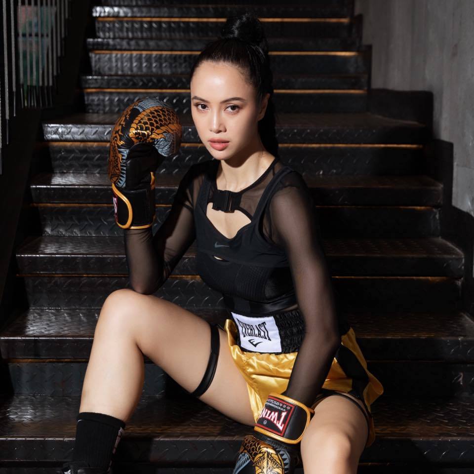 Diễn viên sexy nhất nhì showbiz Việt dáng bốc lửa nhờ luyện boxing