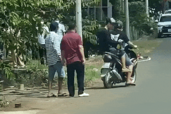 Cảnh sát Đồng Nai quật ngã tên cướp có súng trên tay