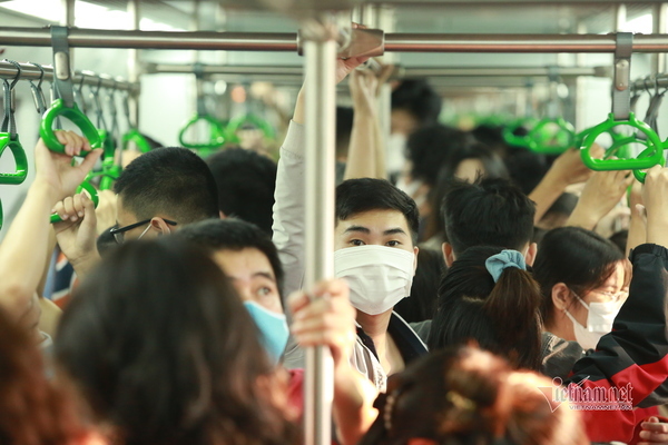 Hơn 54 nghìn người đi đường sắt Cát Linh – Hà Đông trong ngày thứ 2 hoạt động