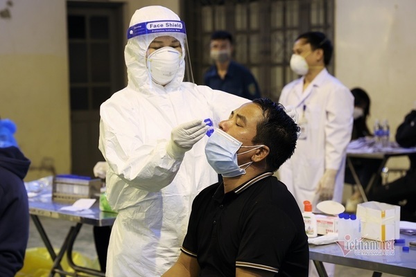 Việt Nam thêm 7.988 ca Covid-19, đã tiêm gần 91 triệu liều vắc xin