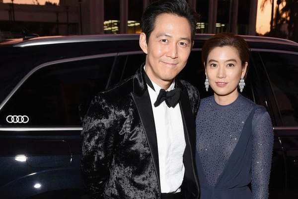 Lee Jung Jae 'Trò chơi con mực' đẹp đôi bên bạn gái tài phiệt tại Mỹ