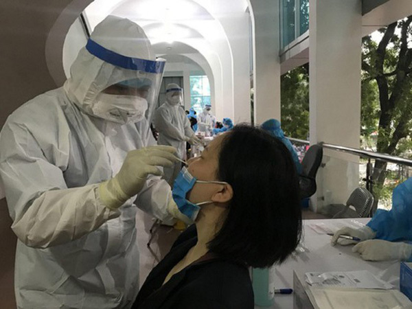 Unvaccinated people returning to homeland have to take 14-day quarantine