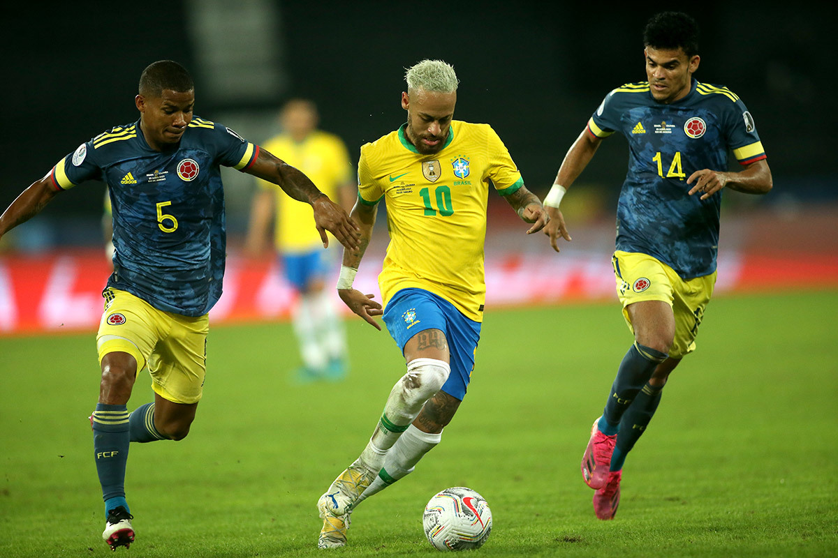 Brazil vs Colombia: Lấy hộ chiếu đi Qatar