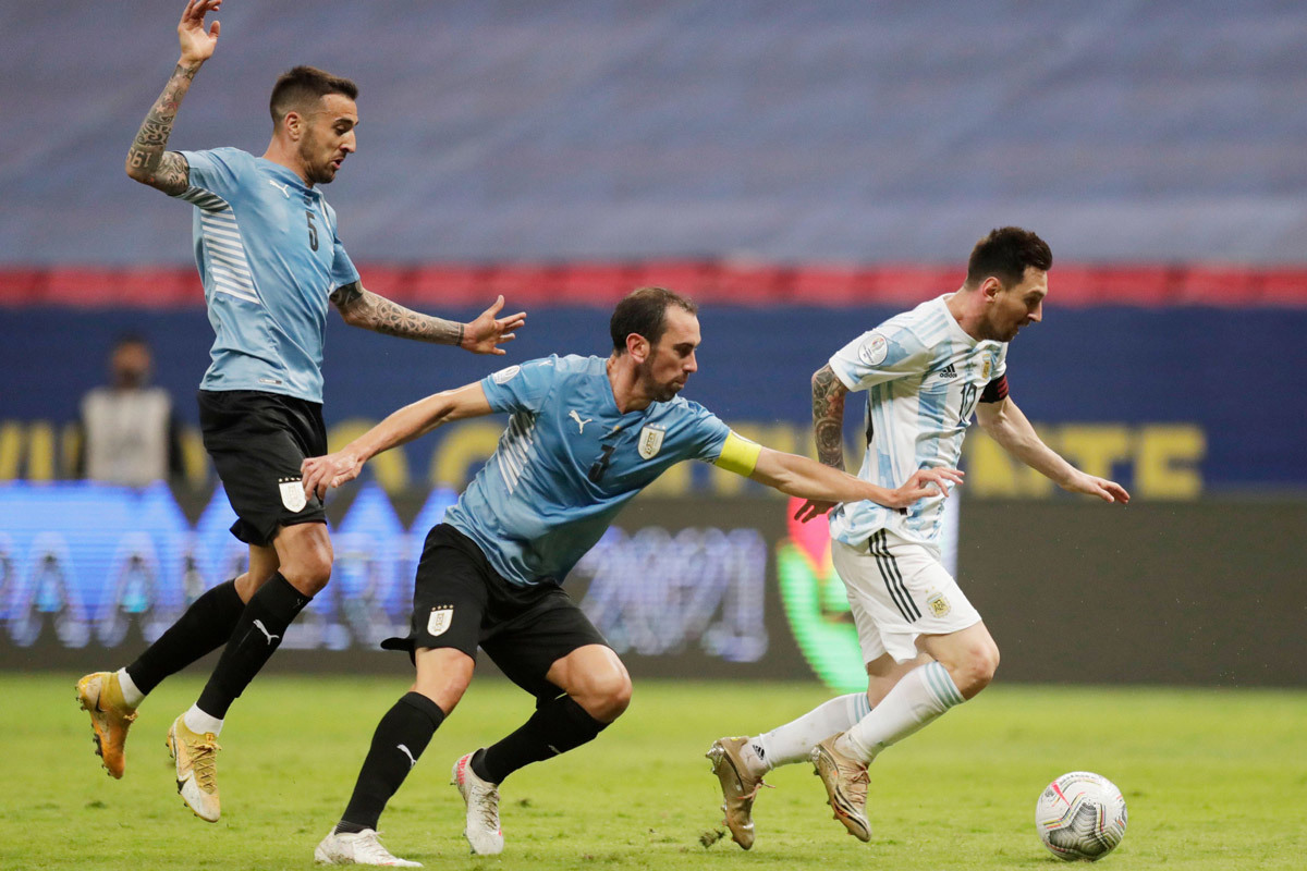Uruguay vs Argentina: Kinh điển bên Sông bạc