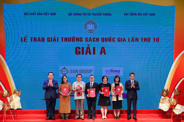'Chang Hoang Dã - Gấu' đoạt giải A Giải thưởng Sách quốc gia