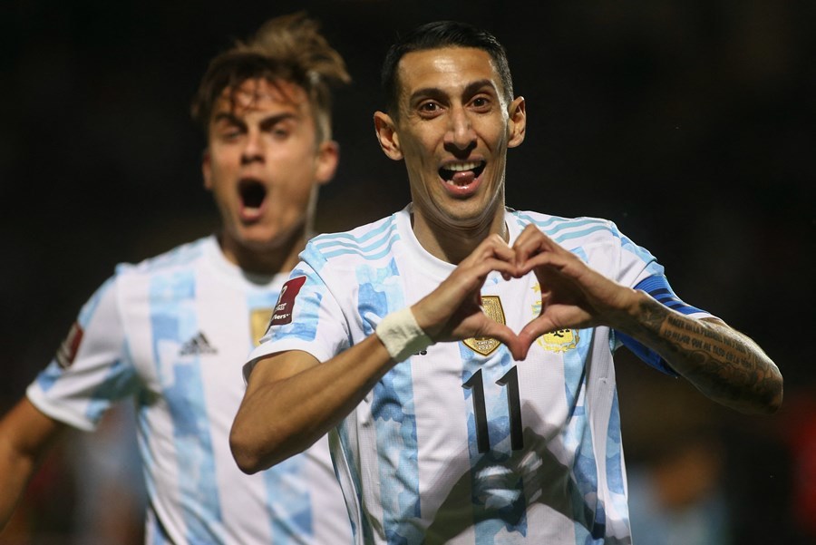 Di Maria ghi tuyệt phẩm, Argentina sắp có vé đi World Cup