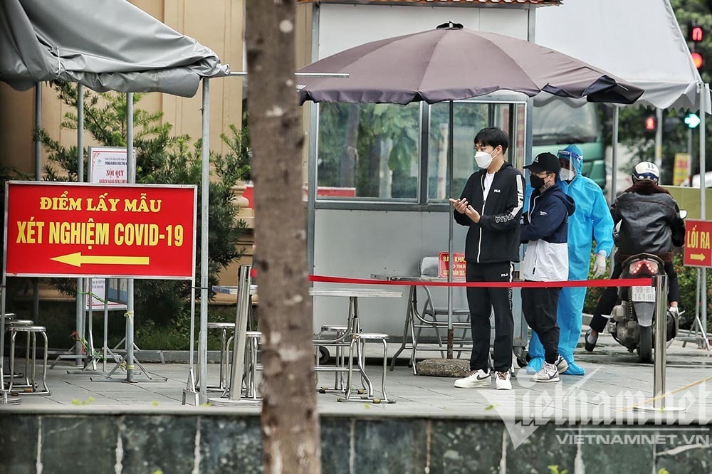 Vụ giấy test Covid-19 ở sân Mỹ Đình: Công an làm việc với một phòng khám