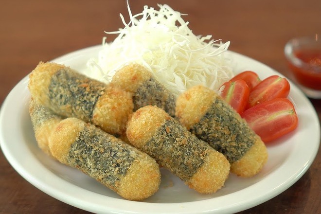 Tự làm bánh khoai tây trộn trứng chiên giòn