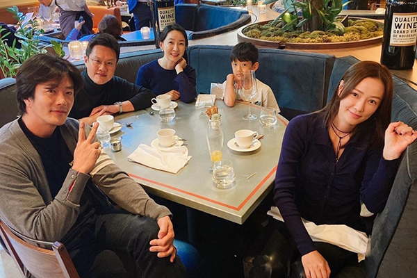 Gia đình Kwon Sang Woo hạnh phúc quây quần ở Mỹ