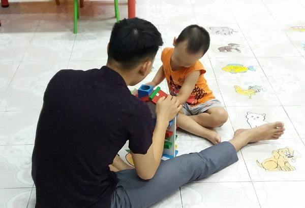 Những giải pháp can thiệp cho trẻ tự kỷ trong mùa dịch Covid-19