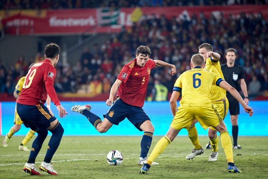 Morata lập đại công, Tây Ban Nha đoạt vé dự World Cup 2022