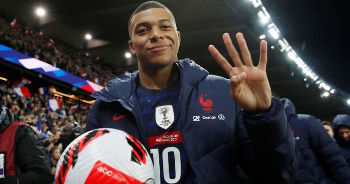 MU chiến Chelsea, Mbappe phát biểu nóng PSG đấu Real