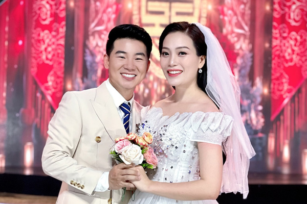 Sao mai Huyền Trang, Việt Tú ra MV tặng các cặp đôi sắp cưới