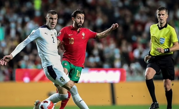 Bernardo Silva xin lỗi vì trận đấu ‘vứt đi’ của Bồ Đào Nha