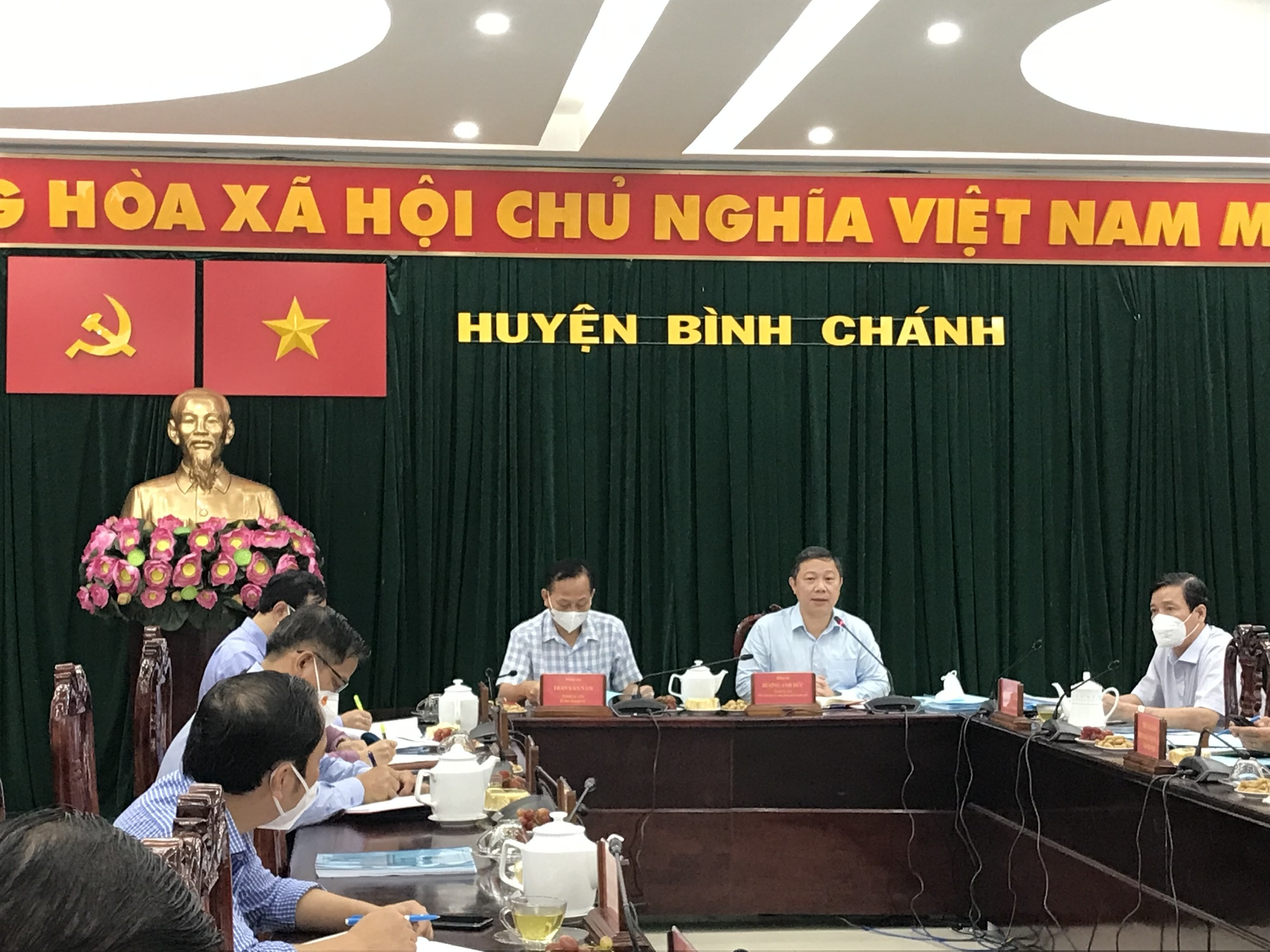 TP.HCM truy trách nhiệm huyện Bình Chánh vì người dân chưa tiêm vắc xin Covid-19