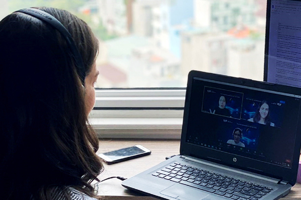 Chăm sóc sức khỏe tinh thần giáo viên khối công lập khi dạy trực tuyến