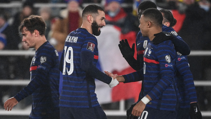 Mbappe rực sáng, Pháp giúp Ukraine có vé play-off