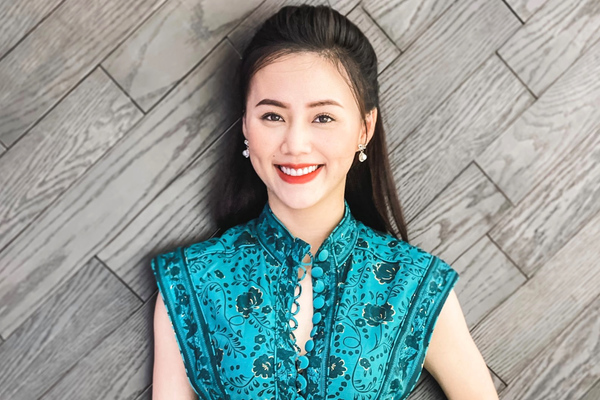 Cô bán quạt gây sốt của 'Phố trong làng' đang độc thân, là mẹ bé trai 3 tuổi