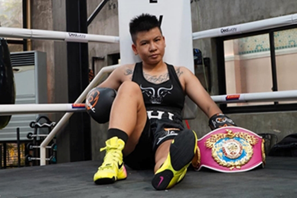Young female boxer crowned WBO world champion