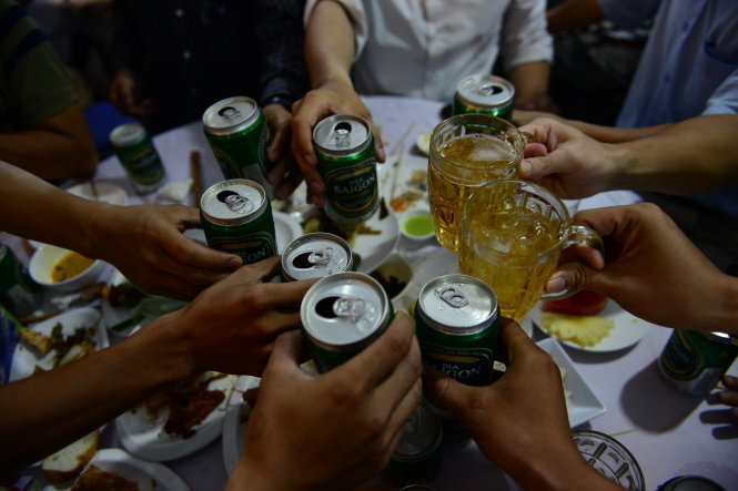 Những quán ăn Sài Gòn được sử dụng rượu, bia tại chỗ