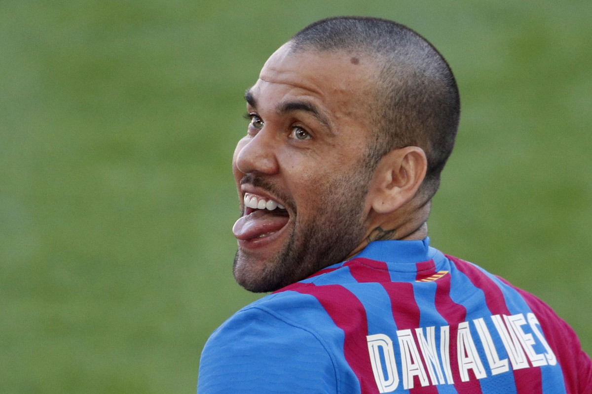 Dani Alves: Liều vắc xin cho Barca của Xavi