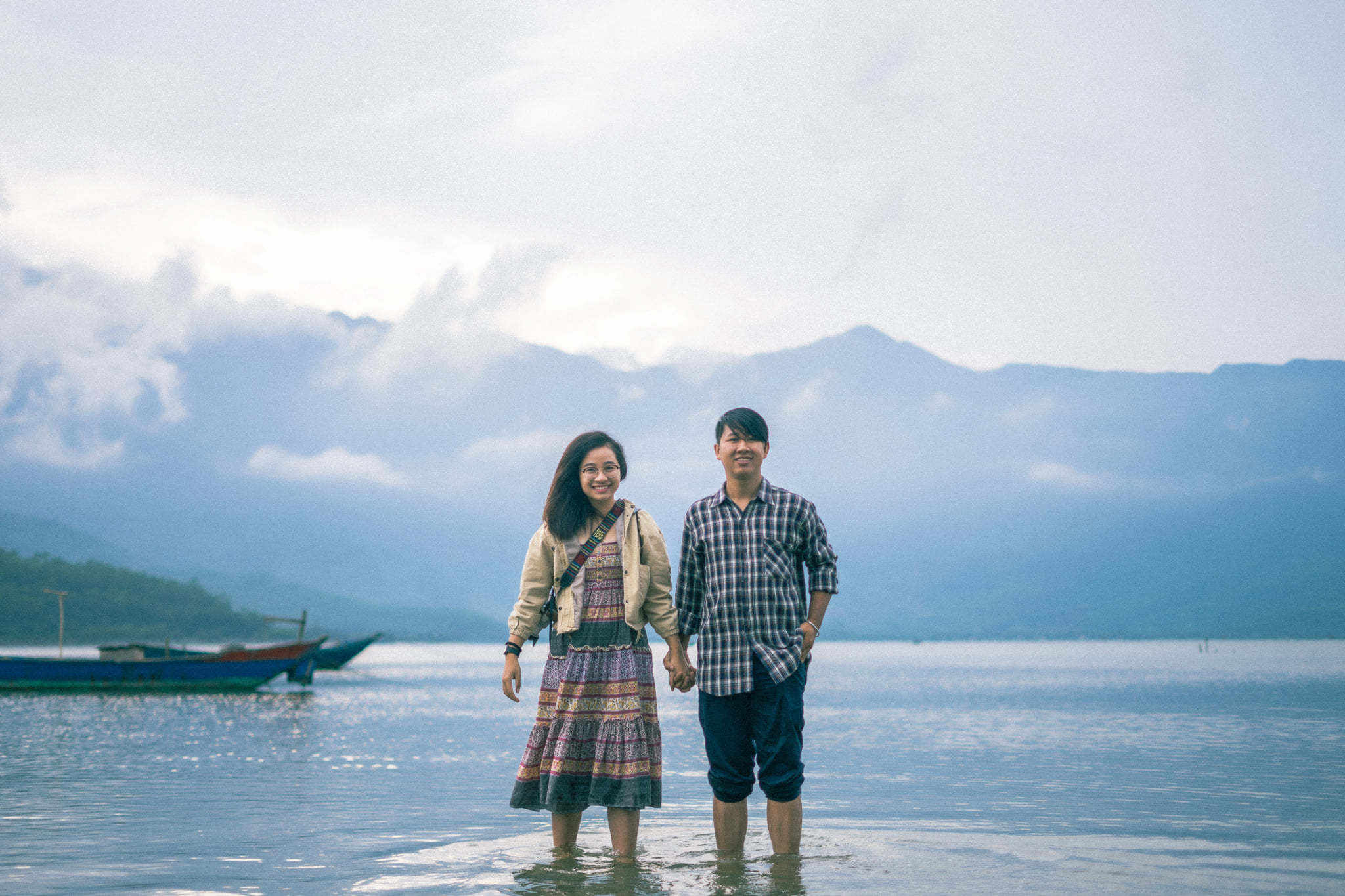 Cặp đôi hẹn gặp trong cơn bão và 4 năm 'nắm tay nhau đi khắp Việt Nam'