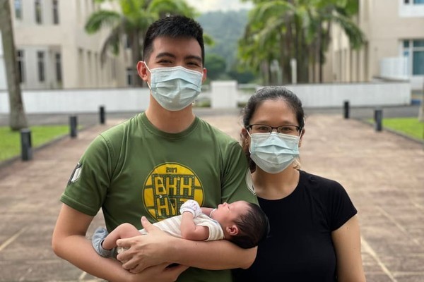 Hành trình sinh con của bà mẹ Singapore nhiễm Covid-19