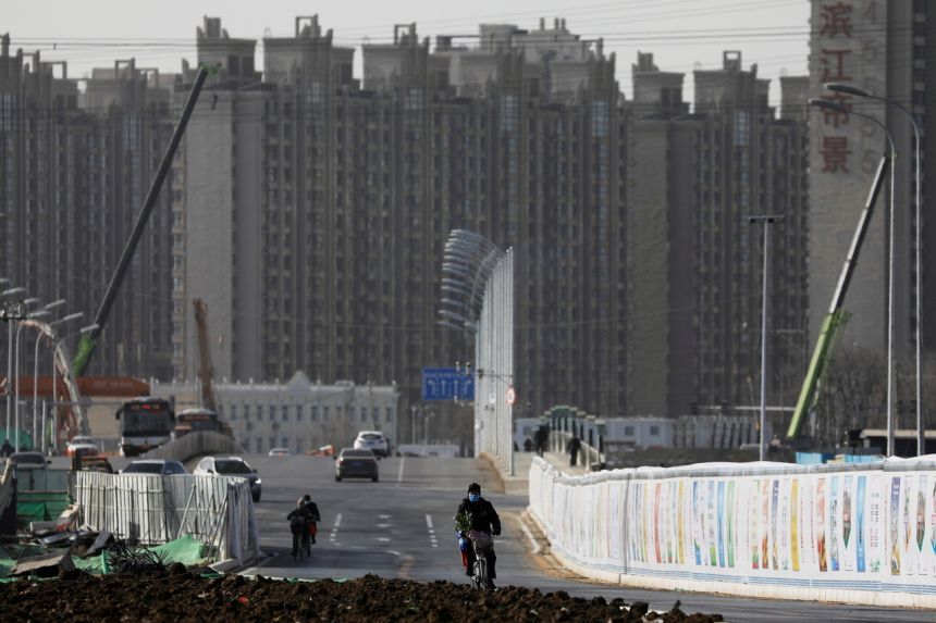 Trung Quốc sẵn sàng trả giá đắt, mạnh tay hạ nhiệt thị trường nhà đất