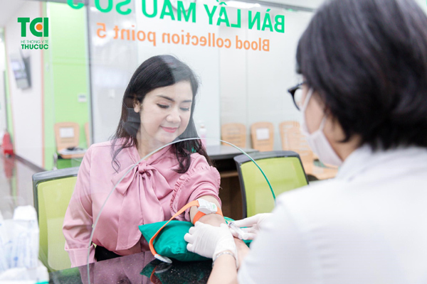 Thu Cúc TCI tặng 3.000 xét nghiệm tầm soát ung thư tại cơ sở mới