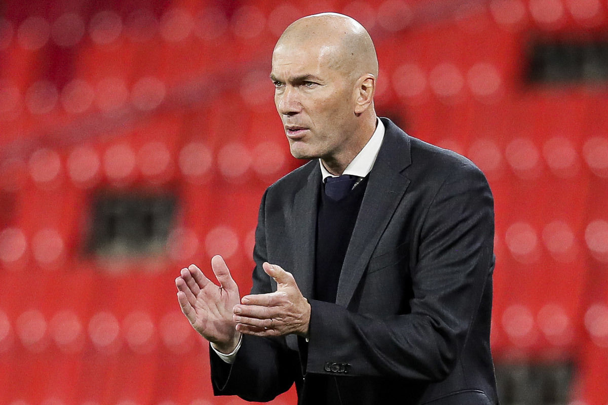 Zidane bỏ qua MU, chờ đàm phán PSG