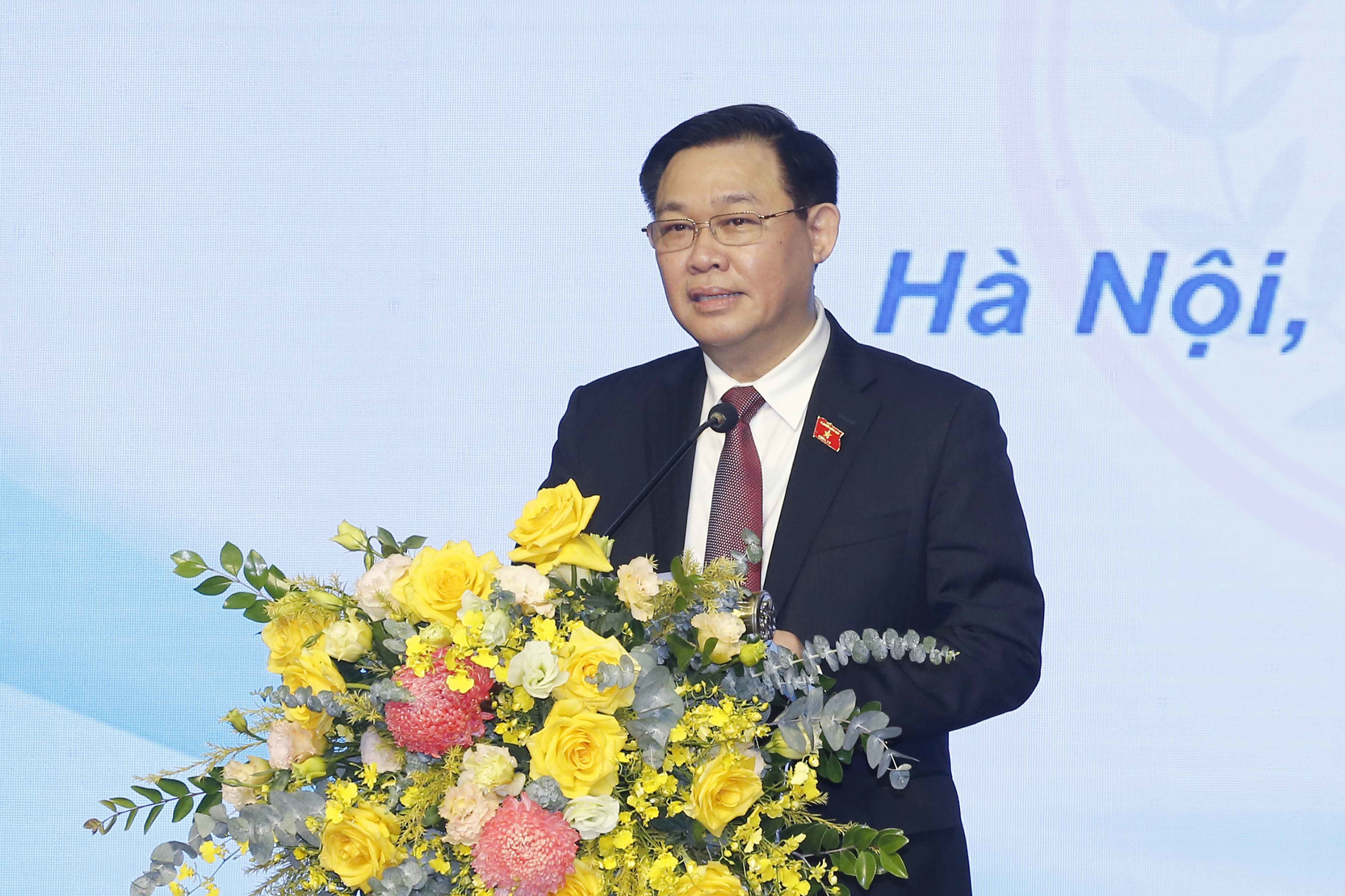 Chủ tịch Quốc hội ủng hộ Đại học Y Hà Nội sở hữu chuỗi bệnh viện thực hành