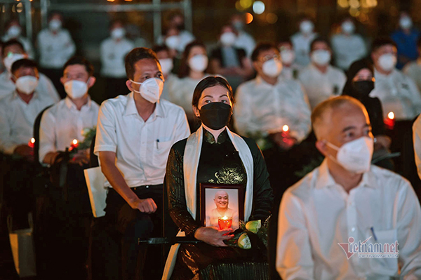 Cả nước tưởng niệm đồng bào, chiến sỹ hy sinh, tử vong trong đại dịch
