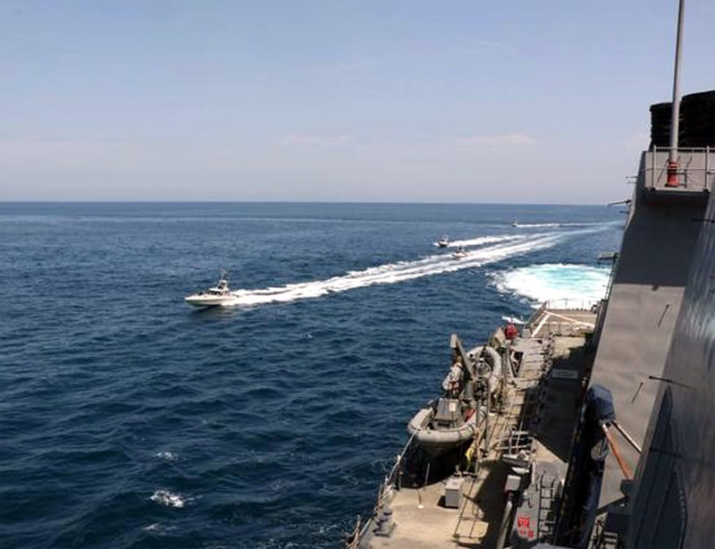 Iran bắt tàu nước ngoài ở Vùng Vịnh