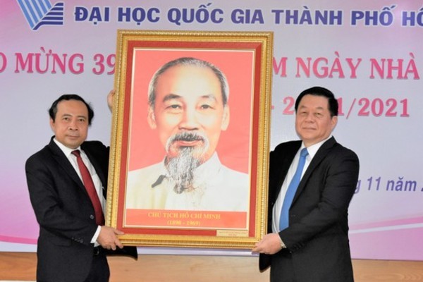 Trưởng Ban Tuyên giáo Trung ương thăm Đại học Quốc gia TP.HCM