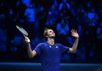 Hạ Djokovic, Zverev chiến Medvedev ở chung kết ATP Finals