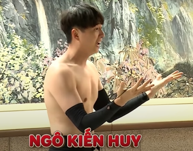 Running man tập 10: Ngô Kiến Huy bị lột trần trên truyền hình