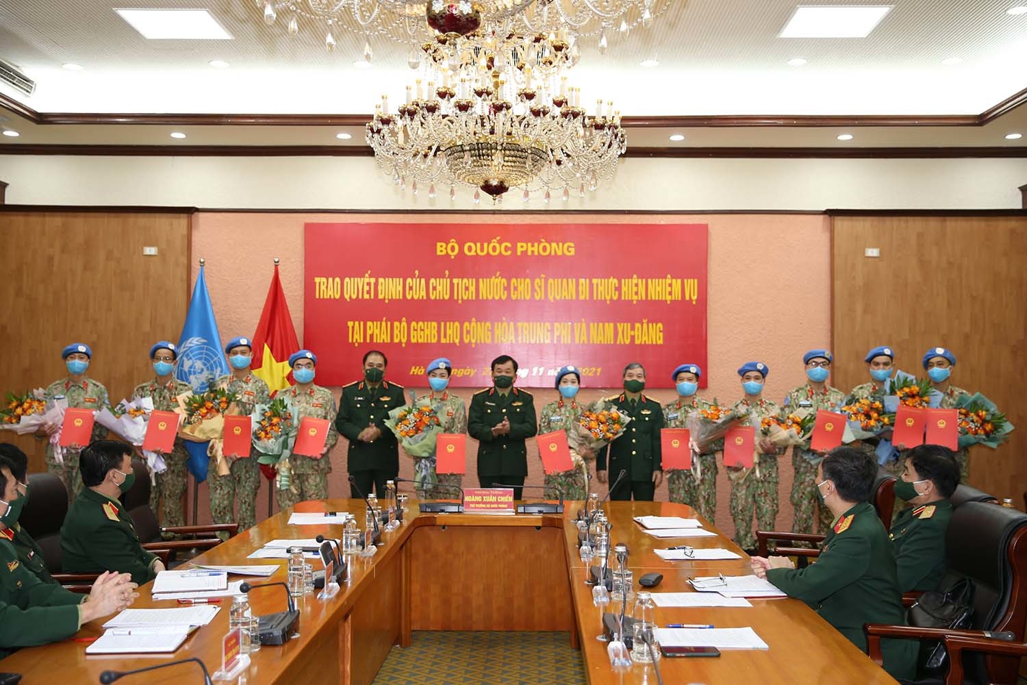 Chủ tịch nước cử 12 sĩ quan làm nhiệm vụ gìn giữ hòa bình Liên hợp quốc