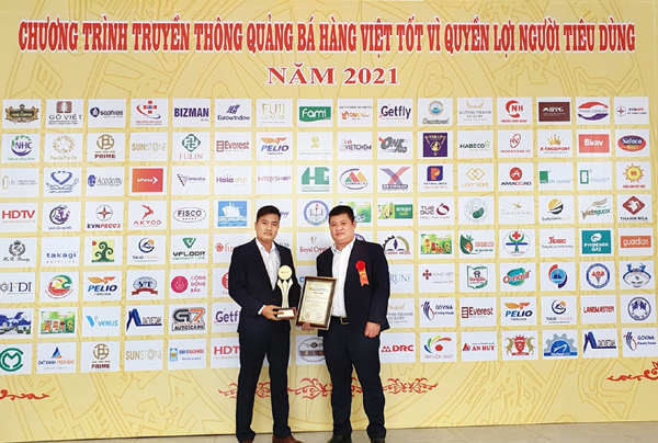 AMACCAO nhận cú đúp giải thưởng Thương hiệu vàng Việt Nam 2021