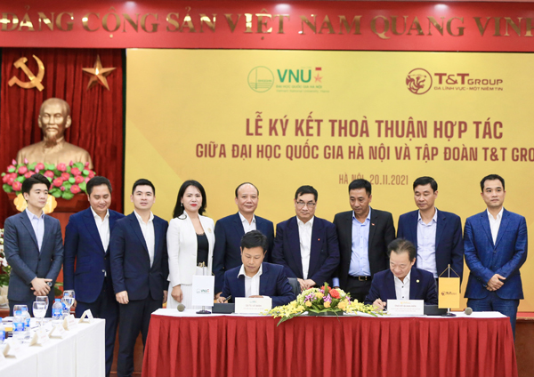 T&T Group hợp tác chiến lược, trao học bổng cho sinh viên ĐH Quốc gia Hà Nội