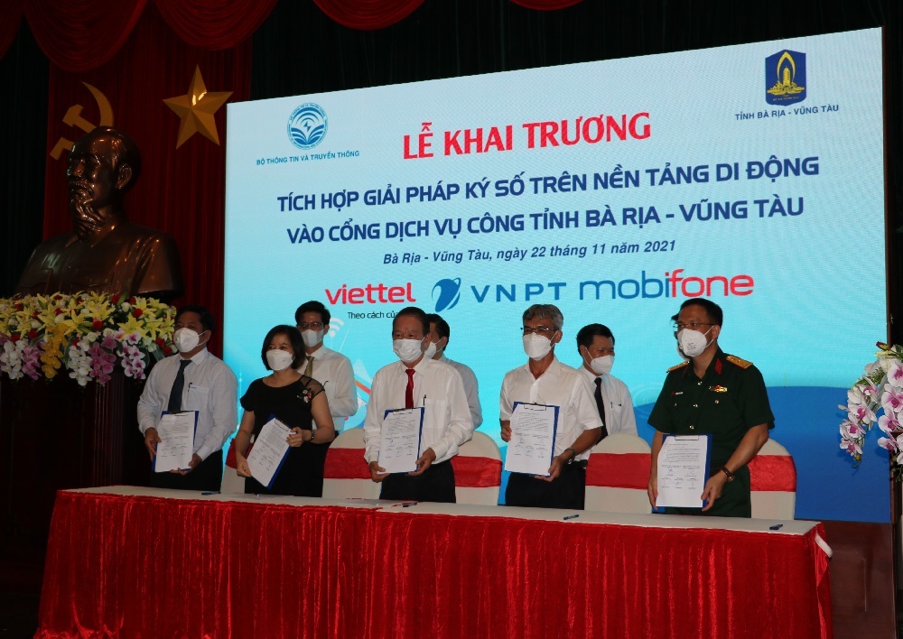 Ba Ria - Vung Tau integrates digital signature solution on mobile platform into Public Service Portal