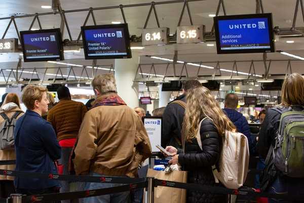 Mỹ khuyến cáo người dân không sang Đức và Đan Mạch vì Covid-19