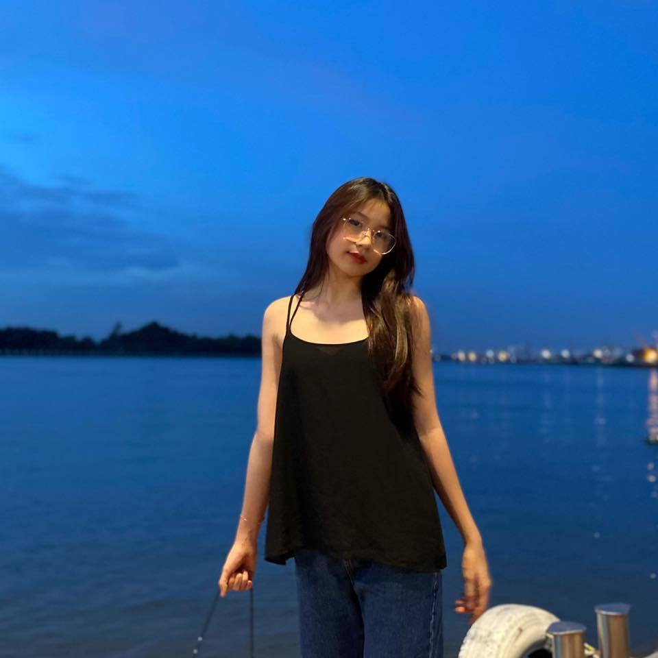 Con gái Lưu Thiên Hương được khen là hoa hậu tương lai