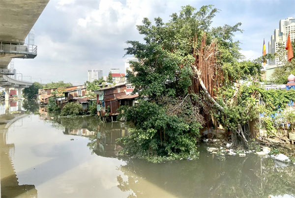 HCM City to spend $1.3b to clear inner-city slums along canals